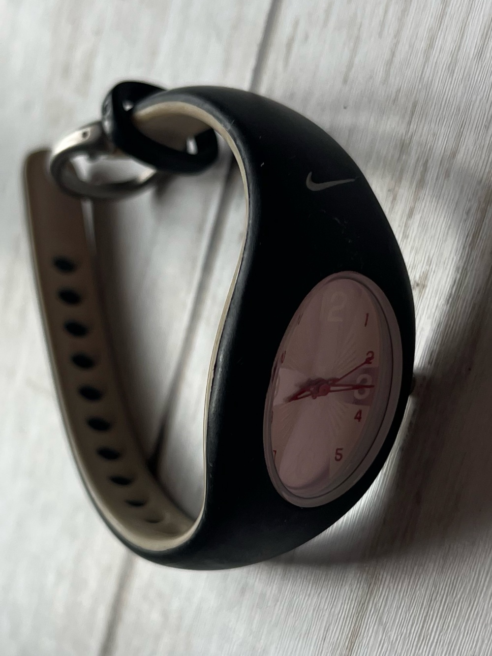 Vintage Nike Black Silicone Watch with Pink Dial and Red Hands - Picture 6 of 11